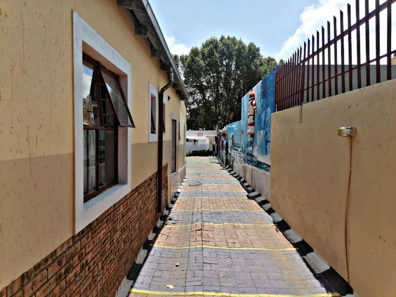 Valleycenter Guesthouse Johannesburg Exterior photo