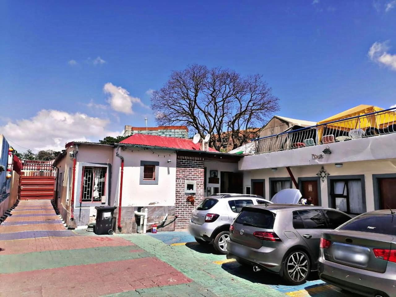 Valleycenter Guesthouse Johannesburg Exterior photo